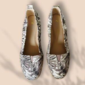 EASYSPIRIT e360  slip on flats SIZE 8